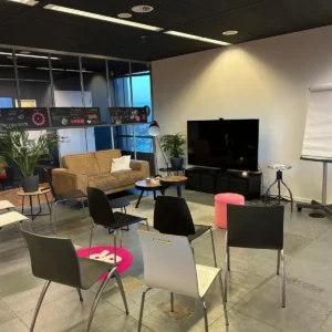 academy workshop room